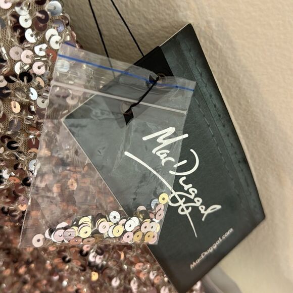 Mac Duggal embellished sequins ombré color long gown with slit style 5064 size 6 - Picture 9 of 15